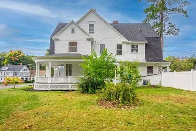 217 Lawrence St, Haverhill, MA 01830 - Photo 4