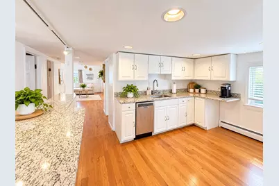 4 Upcrest Road #4, Boston, MA 02135 - Photo 6