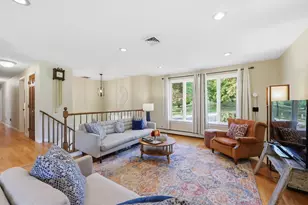 36 Goldenview Dr, West Springfield, MA 01089 - Photo 2