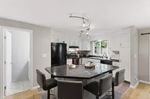 18 Mansion Woods Dr, Agawam, MA 01001 - Photo 12