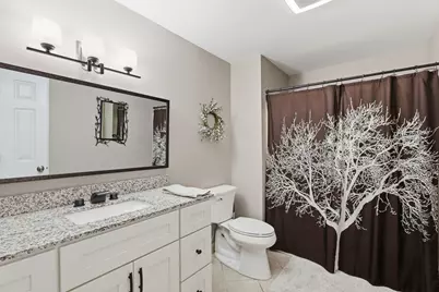 18 Mansion Woods Dr #C, Agawam, MA 01001 - Photo 22