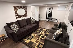 35 Glen Cir, Waltham, MA 02451 - Photo 24