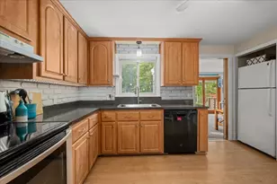 58 Putnam Hill Rd, Sutton, MA 01590 - Photo 4