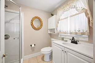 127 Shawmut St, Springfield, MA 01108 - Photo 12