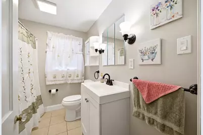 127 Shawmut St, Springfield, MA 01108 - Photo 14