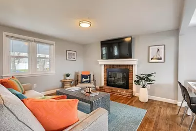 32 Washington Ave Ext, Barnstable, MA 02601 - Photo 4