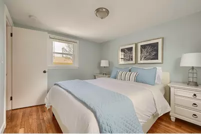 32 Washington Ave Ext, Barnstable, MA 02601 - Photo 14