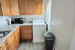 12 Puritan Ave, Worcester, MA 01604 - Photo 10