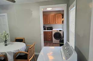 12 Puritan Ave, Worcester, MA 01604 - Photo 4