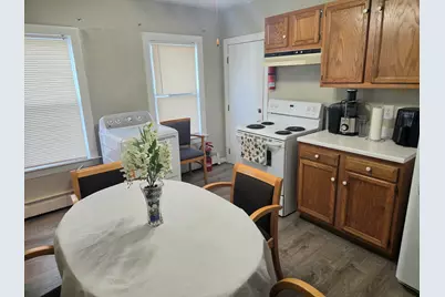 12 Puritan Ave, Worcester, MA 01604 - Photo 2