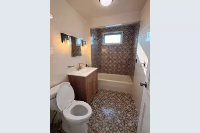 9-11 Saint James Rd #2, Medford, MA 02155 - Photo 10