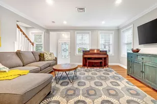 19 Rockwood St, Melrose, MA 02176 - Photo 8