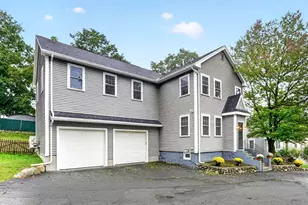 19 Rockwood St, Melrose, MA 02176 - Photo 2