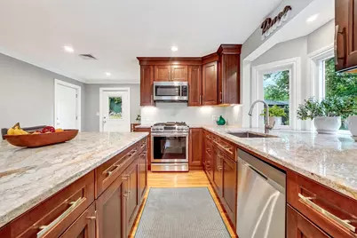 19 Rockwood St., Melrose, MA 02176 - Photo 10