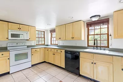 218 Sandwich St, Plymouth, MA 02360 - Photo 14
