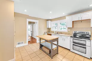 87 Selwyn, Boston, MA 02131 - Photo 4