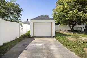 298 Greenwood St, Worcester, MA 01607 - Photo 24