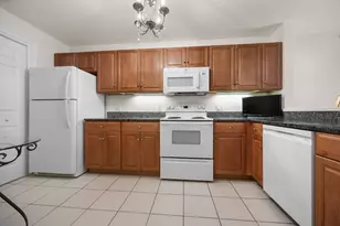 1 Millbrook Ln, Wakefield, MA 01880 - Photo 4