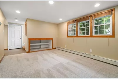 10 Millbrook Dr, Plainville, MA 02762 - Photo 16