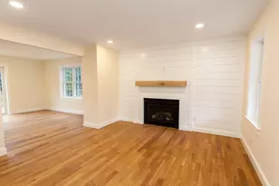 95 Plain St, Middleborough, MA 02346 - Photo 14