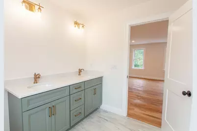 95 Plain St, Middleborough, MA 02346 - Photo 20