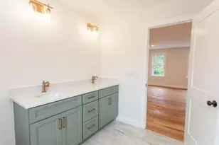95 Plain St, Middleborough, MA 02346 - Photo 20