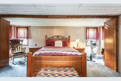 648 Pleasant St, Somerset, MA 02726 - Photo 18