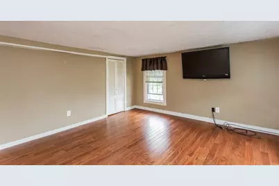 648 Pleasant St, Somerset, MA 02726 - Photo 30