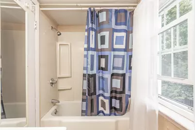 648 Pleasant St, Somerset, MA 02726 - Photo 32
