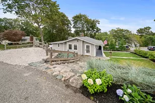 47 Elm Ct, Cohasset, MA 02025 - Photo 2
