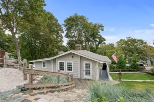 47 Elm Ct, Cohasset, MA 02025 - Photo 4