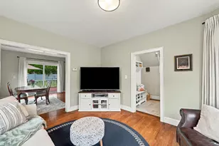 29 Upland St, Holbrook, MA 02343 - Photo 10