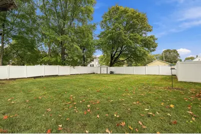 29 Upland St, Holbrook, MA 02343 - Photo 26
