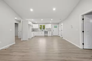 120 High St, Hardwick, MA 01031 - Photo 8