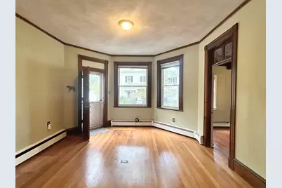 500 Centre St #1, Newton, MA 02458 - Photo 4
