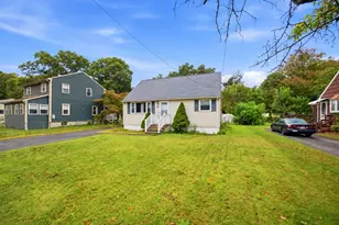 34 Piper Cross Rd, West Springfield, MA 01089 - Photo 1