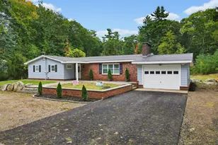 33 Lufkin St, Essex, MA 01929 - Photo 1