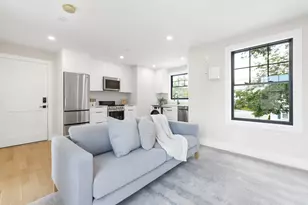 43 Crafts St, Newton, MA 02458 - Photo 4