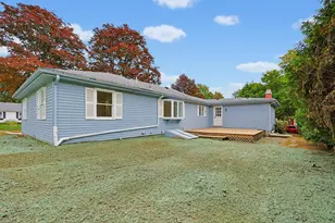 16 Westmont Cir, Shrewsbury, MA 01545 - Photo 4
