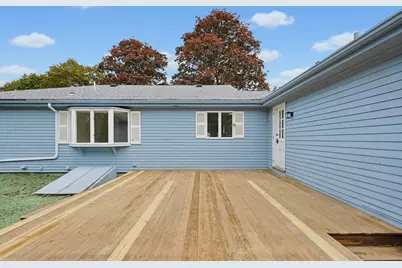 16 Westmont Cir, Shrewsbury, MA 01545 - Photo 16