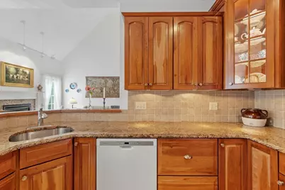 52 High St, Chelmsford, MA 01824 - Photo 14