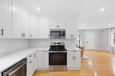 19 Digby Ave, Brockton, MA 02301 - Photo 16
