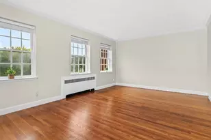 46 Browne St, Brookline, MA 02446 - Photo 8