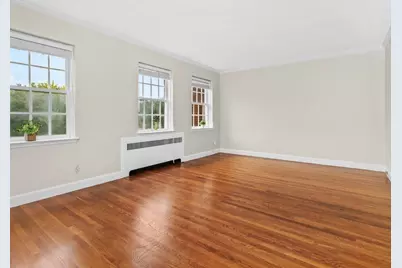 46 Browne St #5, Brookline, MA 02446 - Photo 6