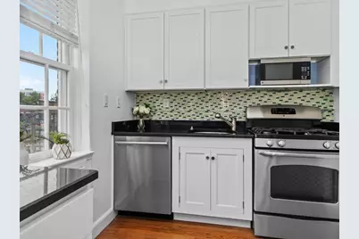 46 Browne St #5, Brookline, MA 02446 - Photo 8