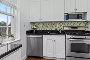 46 Browne St, Brookline, MA 02446 - Photo 8
