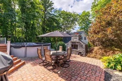 22 John F Kennedy Dr, Millbury, MA 01527 - Photo 20