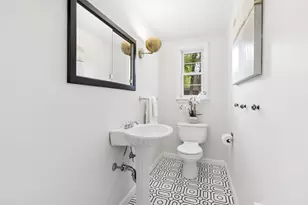17 Woodhaven Rd, Newton, MA 02468 - Photo 12