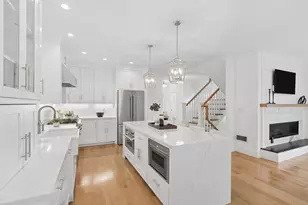 148 Pine St, Newton, MA 02466 - Photo 4