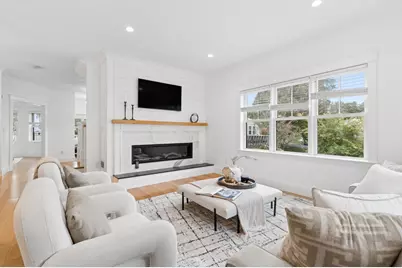 148 Pine St, Newton, MA 02466 - Photo 6